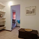 Mia House Apartament *