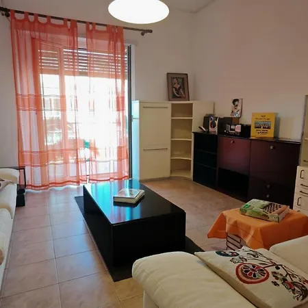 Mia House شقة *