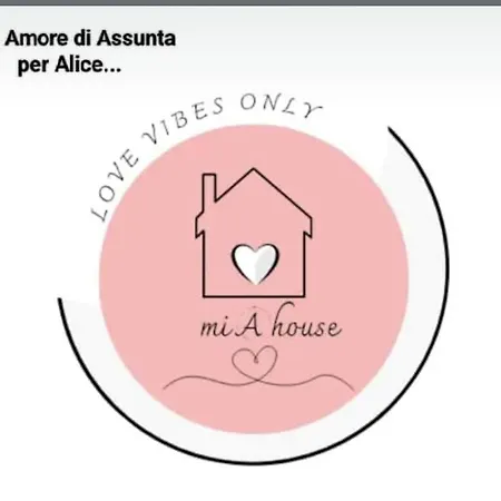 Mia House